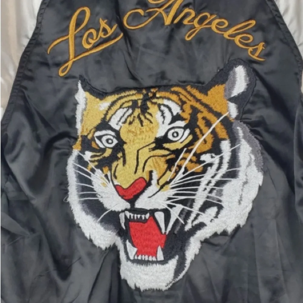 PACSUN Jacket Mens Small Black TIGER LOS ANGELES Satin Bomber Coat Embroidered